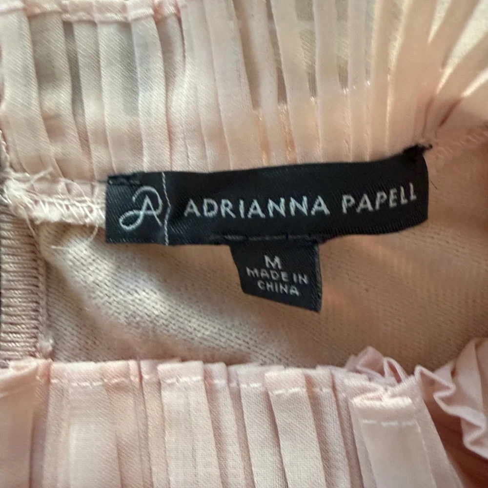 Adrianna Papell Women’s M Blush Ruffle Neck Pleated Sleeve Sweater | SKU 0274